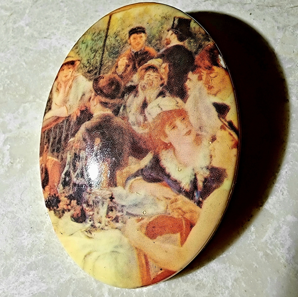 Cafe du monde VINTAGE CAMEO LADIES WHO LUNCH BROOCH coca cola west Germany